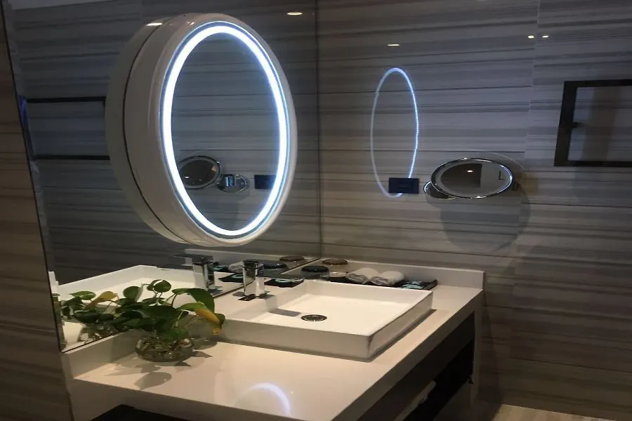 Xana Hotelle Shenzhen Airport Terminal Hotel